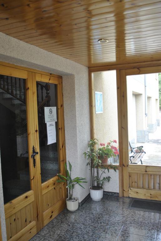 Hostal El Violi Кардона Экстерьер фото